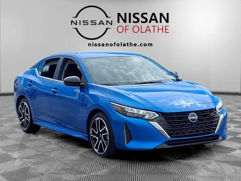 Used 2025 Nissan Sentra SR FWD image 30