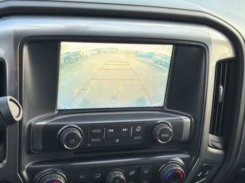 Used 2018 Chevrolet Silverado 1500 LTZ image 19