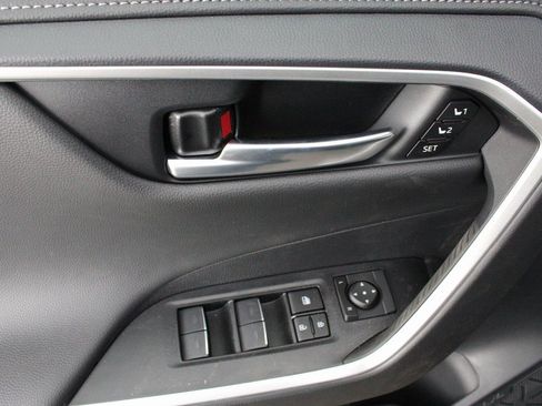 New 2025 Toyota RAV4 Limited image 22