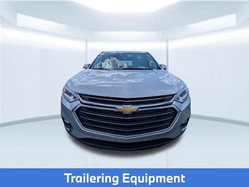 Used 2020 Chevrolet Traverse LT w/ Driver Confidence II Package FWD image 6