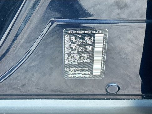 Used 2020 Nissan Armada SL image 36