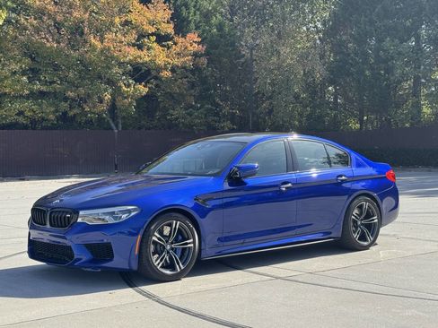 Used 2018 BMW M5 image 1