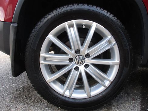 Used 2016 Volkswagen Tiguan SE AWD/4WD image 35