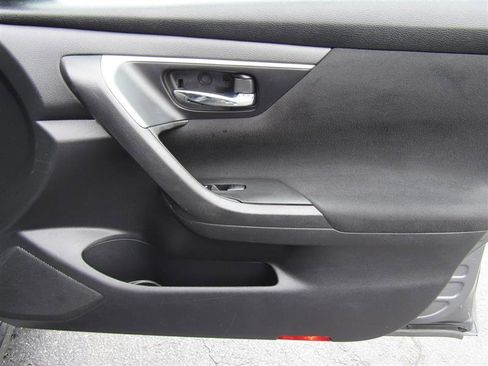 Used 2015 Nissan Altima 2.5 S w/ Power Driver Seat Package image 28