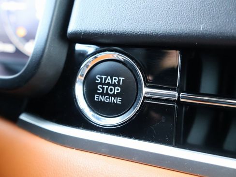 Used 2024 Mitsubishi Outlander SEL image 20