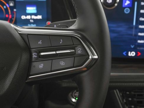 Used 2026 Chevrolet Tahoe Z71 w/ Comfort Package image 24