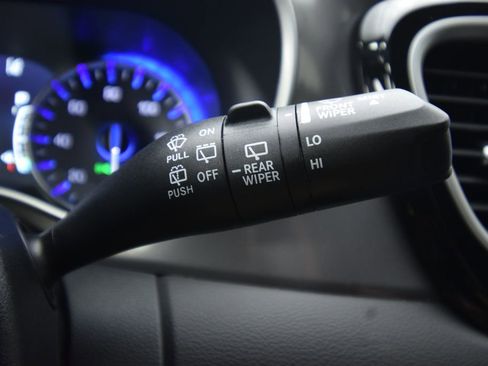 New 2026 Chrysler Voyager LX image 24