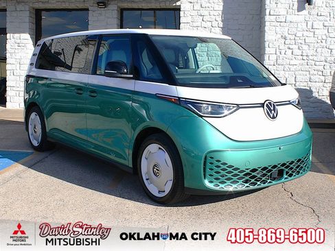 Used 2025 Volkswagen ID. Buzz 1st Edition image 1