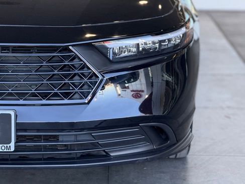 Used 2024 Honda Accord Sport image 5