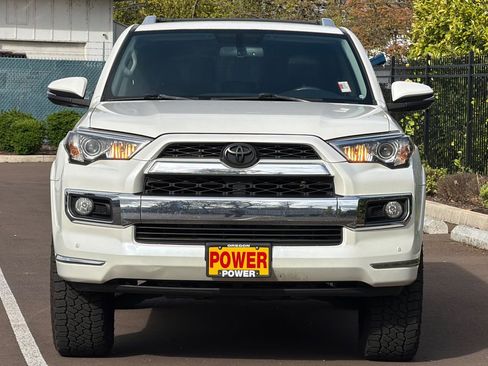 Used 2018 Toyota 4Runner Limited image 9
