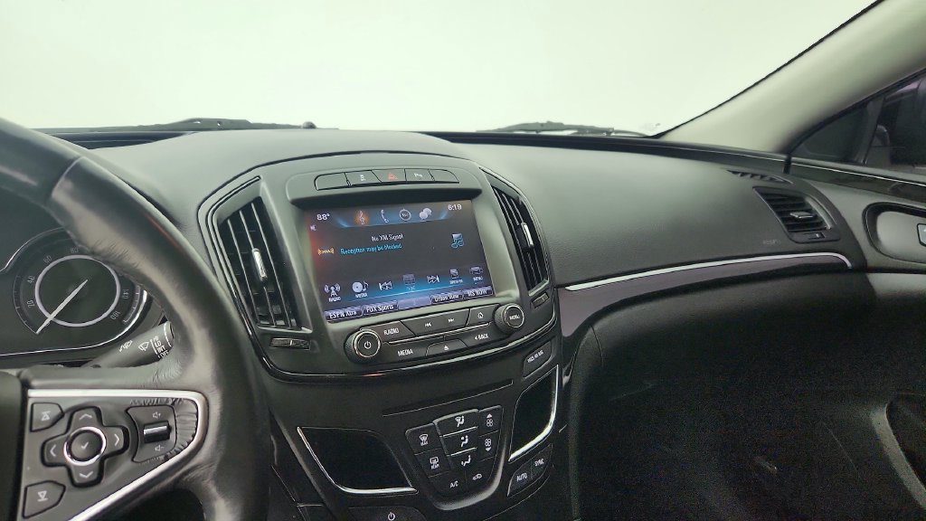 Used 2016 Buick Regal Premium FWD image 40
