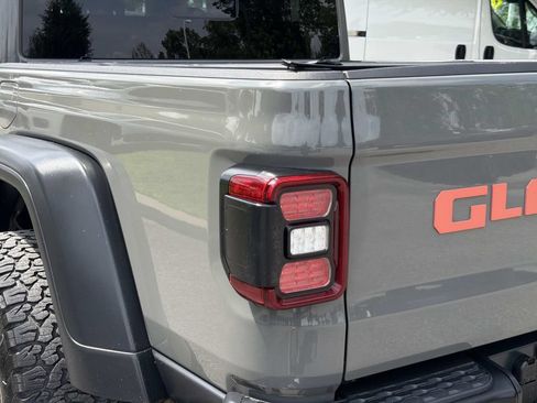Used 2021 Jeep Gladiator Rubicon w/ LED Lighting Group AWD/4WD image 12