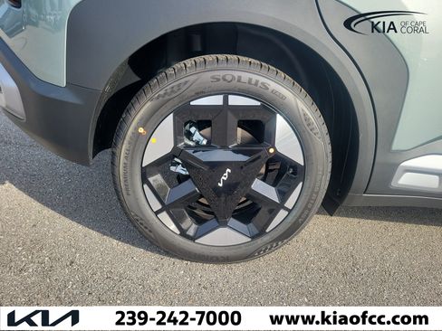 New 2027 Kia Seltos S FWD image 9