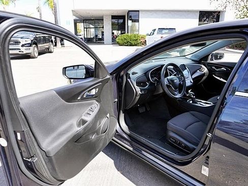 Used 2023 Chevrolet Malibu LT w/ Driver Confidence Package FWD image 34