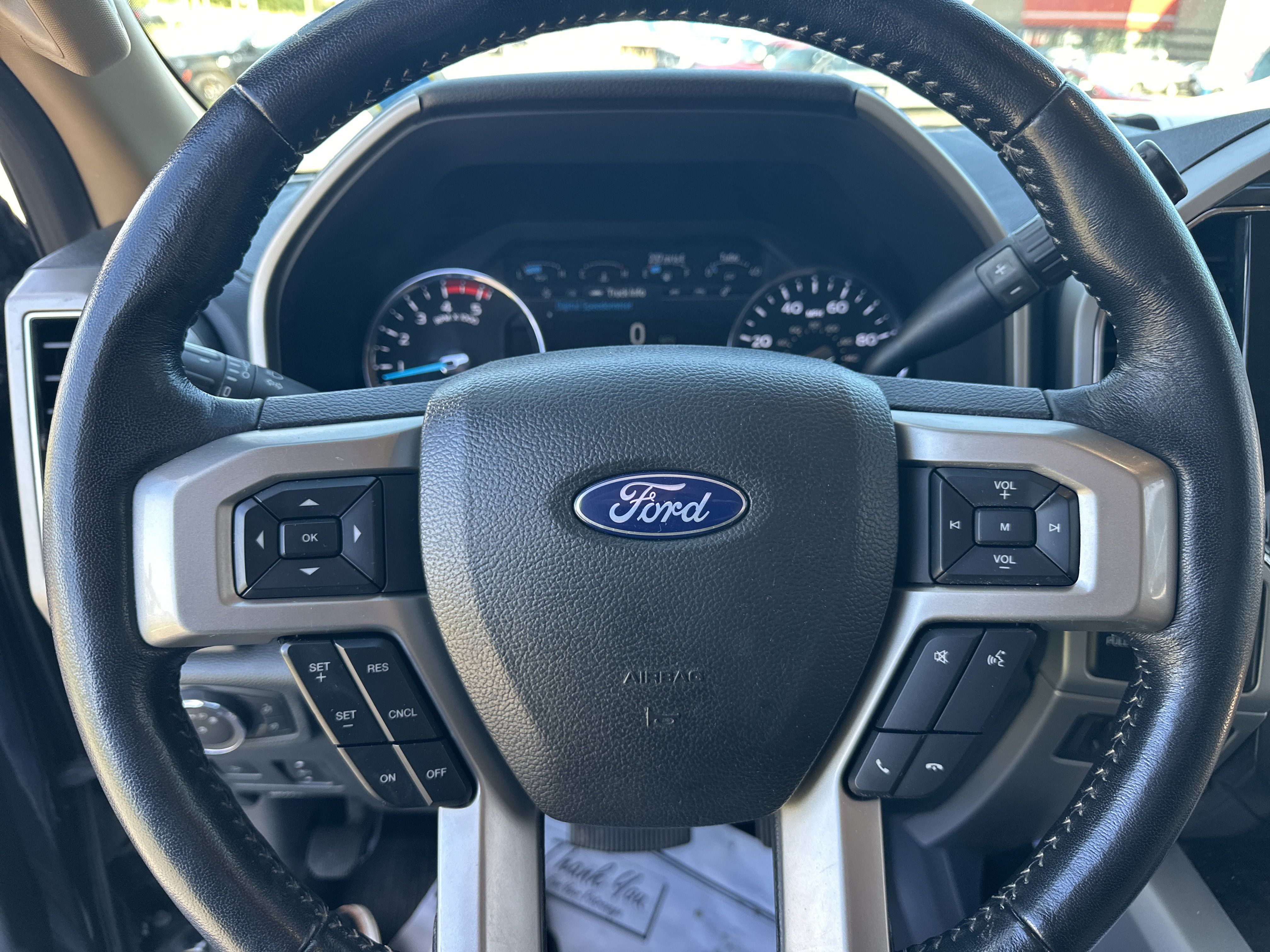 Used 2022 Ford F350 Lariat w/ Lariat Ultimate Package AWD/4WD image 3
