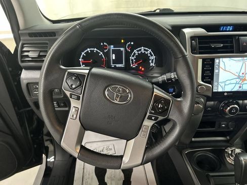 Used 2024 Toyota 4Runner SR5 AWD/4WD image 4