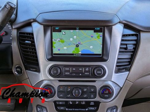 Used 2018 GMC Yukon XL SLT image 24