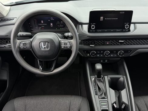 Used 2025 Honda Accord SE image 11