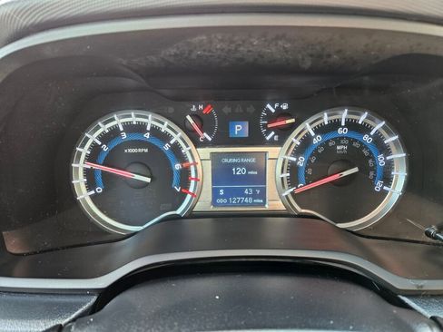 Used 2018 Toyota 4Runner Limited image 3