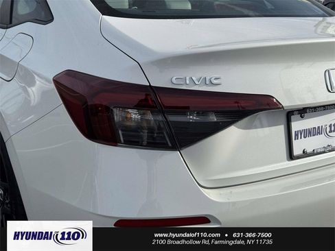 Used 2025 Honda Civic Sport image 12