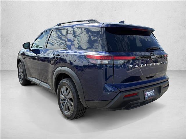Used 2024 Nissan Pathfinder SV FWD image 8