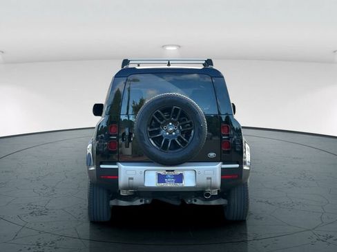Used 2022 Land Rover Defender 110 S AWD/4WD image 5