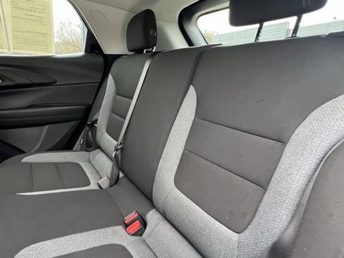 Used 2021 Chevrolet TrailBlazer LS image 22