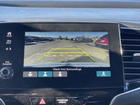 Used 2022 Honda Pilot Sport image 9