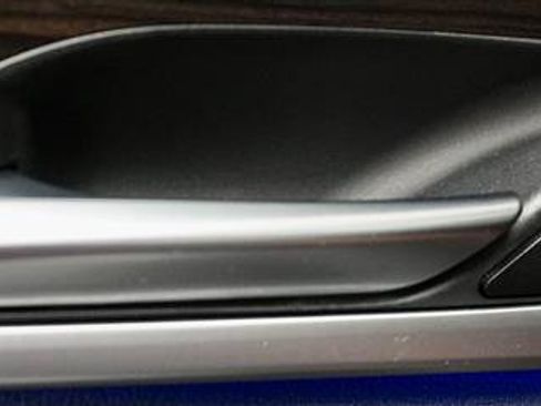 Used 2019 BMW 530e w/ Convenience Package image 36