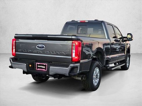 New 2026 Ford F250 XLT w/ FX4 Off-Road Package image 2