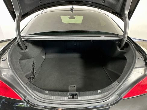 Used 2018 Mercedes-Benz CLA 250 image 19