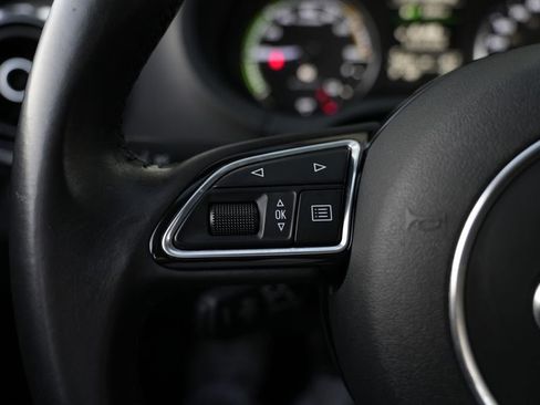 Used 2016 Audi A3 e-tron Premium Plus image 46