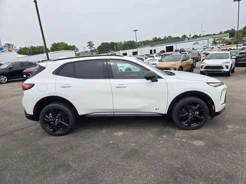 New 2024 Buick Envision Sport Touring image 2