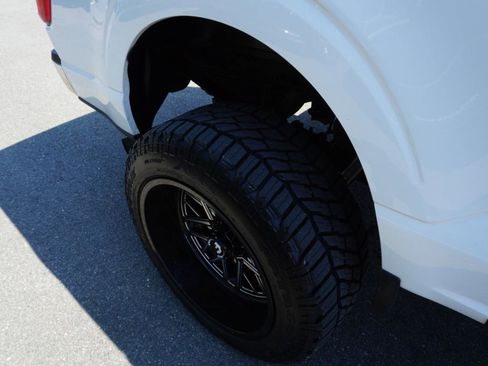 Used 2021 Ford F150 Lariat w/ Equipment Group 501A Mid image 7