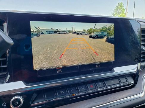 Used 2024 GMC Sierra 1500 SLT image 16