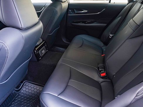 New 2026 Toyota Mirai RWD image 23