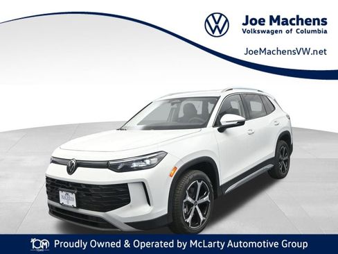 New 2026 Volkswagen Tiguan SE image 1