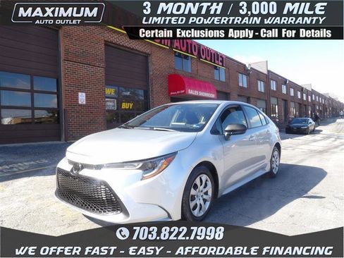 Used 2020 Toyota Corolla LE image 1
