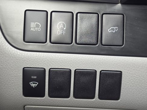 Certified 2018 Toyota Highlander XLE FWD image 17