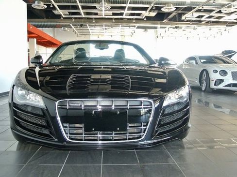Used 2011 Audi R8 V10 image 8