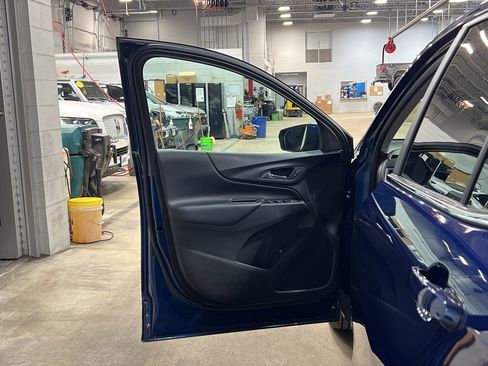 Used 2022 Chevrolet Equinox LT image 9