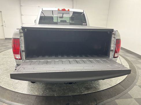 Used 2018 RAM 1500 Big Horn image 28