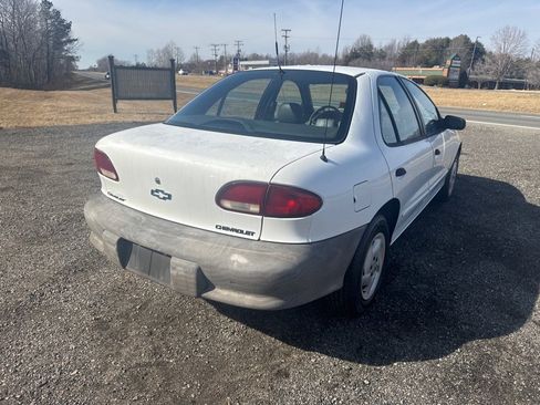 Used 1998 Chevrolet Cavalier Sedan image 9