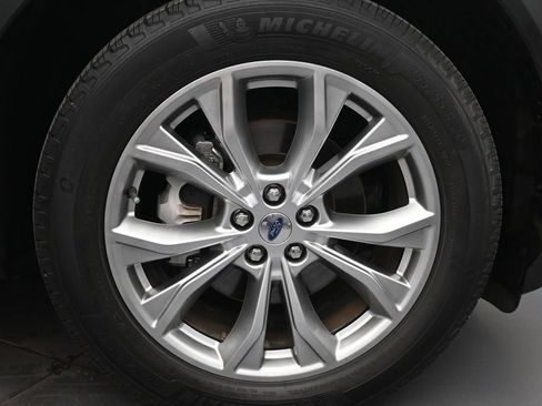 Used 2020 Ford Explorer Limited AWD/4WD image 38