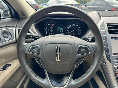 Used 2018 Lincoln MKZ Reserve w/ Technology Package FWD image 13