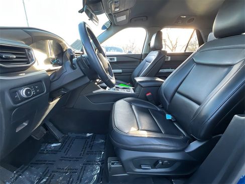 Used 2020 Ford Explorer XLT w/ Equipment Group 202A image 26
