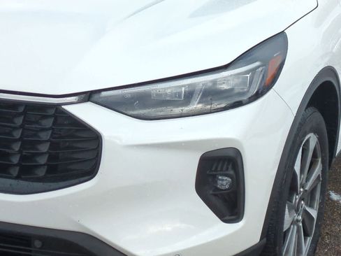 Certified 2024 Ford Escape Platinum image 11