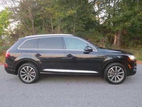 Used 2017 Audi Q7 3.0T Prestige image 13