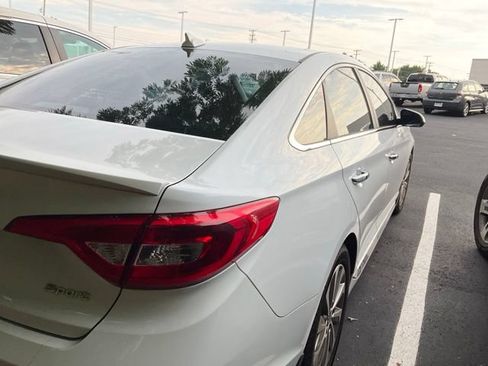 Used 2015 Hyundai Sonata Sport w/ Option Group 04 FWD image 4