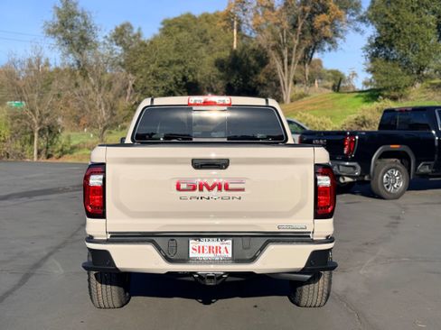 New 2026 GMC Canyon Elevation w/ Convenience Package image 5